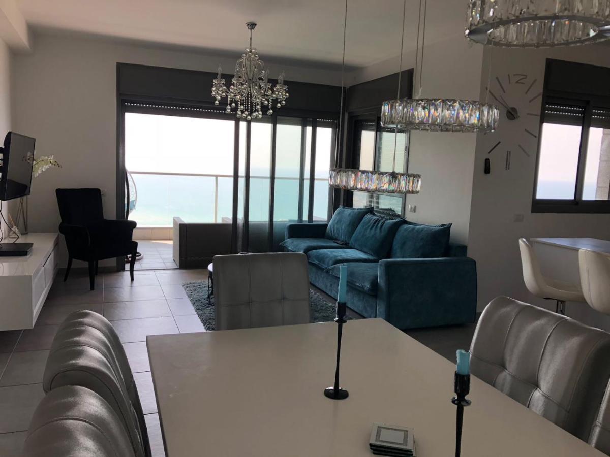 Panorama Apartment " City Garden " Бат Ям Екстериор снимка