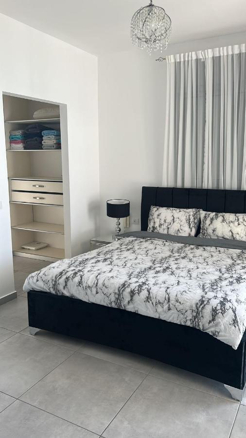 Panorama Apartment " City Garden " Бат Ям Екстериор снимка