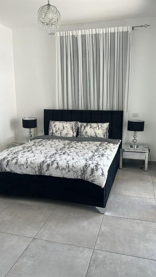 Panorama Apartment " City Garden " Бат Ям Екстериор снимка