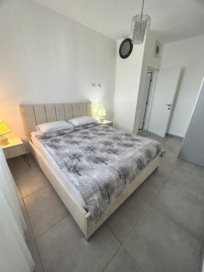 Panorama Apartment " City Garden " Бат Ям Екстериор снимка